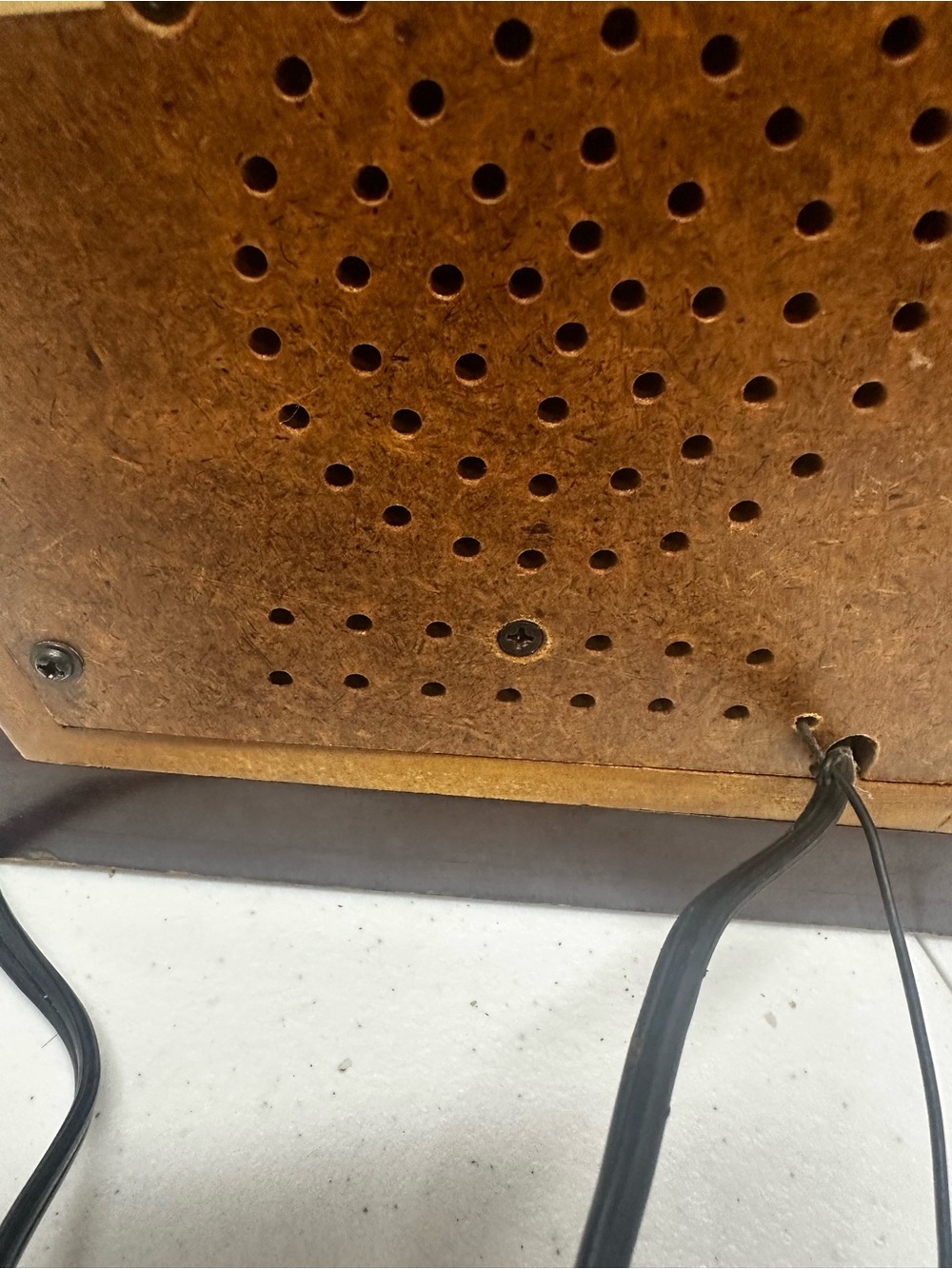 Coca Cola Red and Wood-Tone Tabletop Radio Accent Read Description - Picture 7 of 10